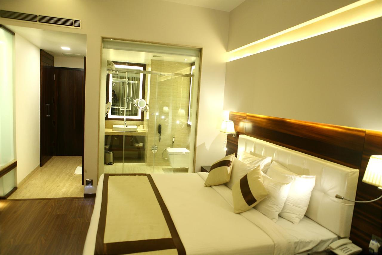 Viceroy Inn Dehradun Dış mekan fotoğraf