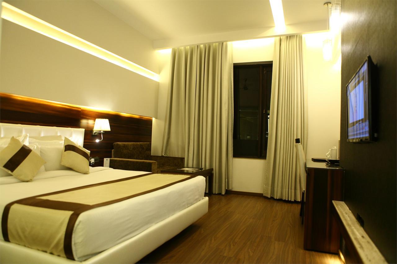 Viceroy Inn Dehradun Dış mekan fotoğraf